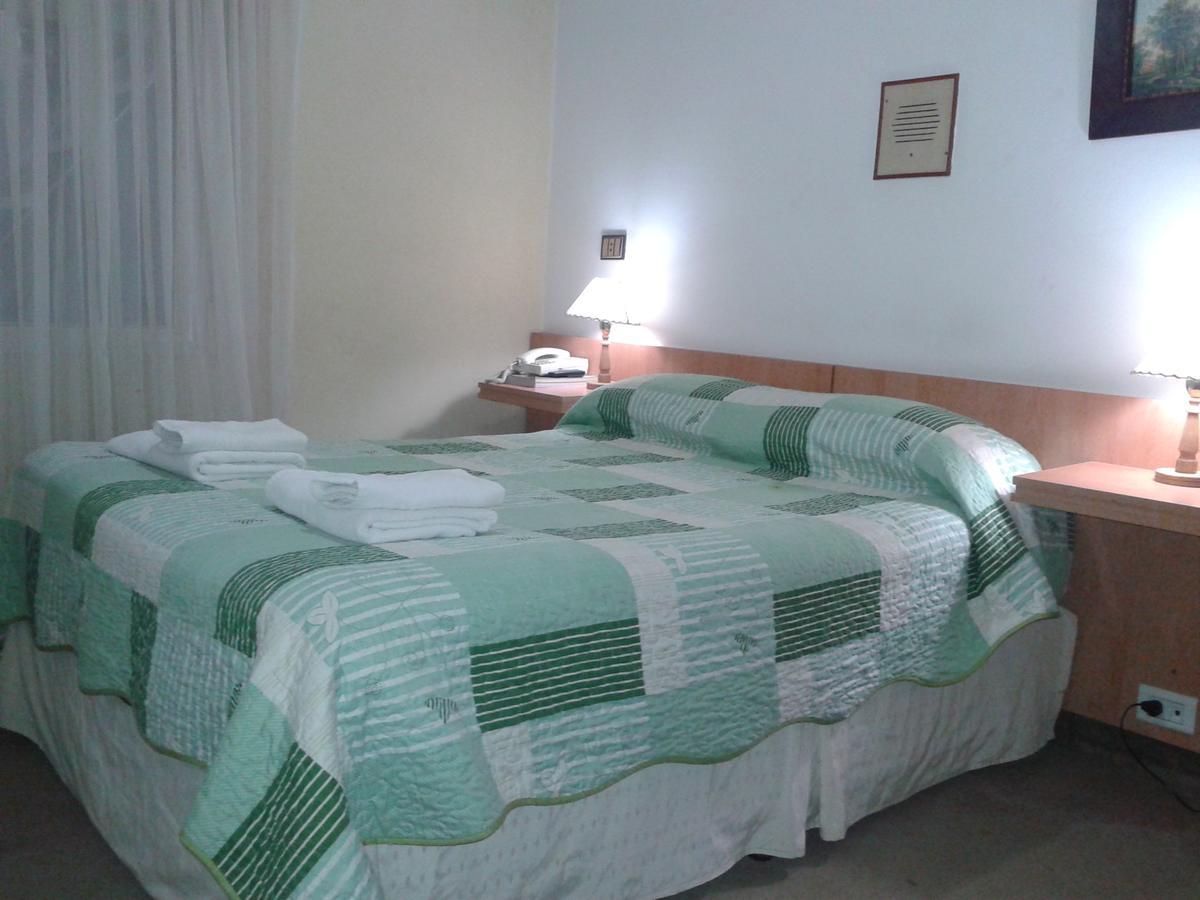 Iberia Hotel Olascoaga Neuquén Eksteriør bilde