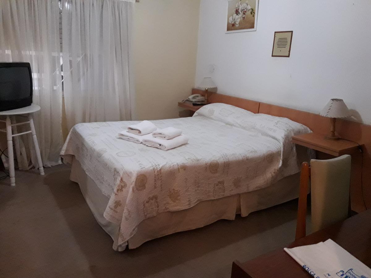 Iberia Hotel Olascoaga Neuquén Eksteriør bilde