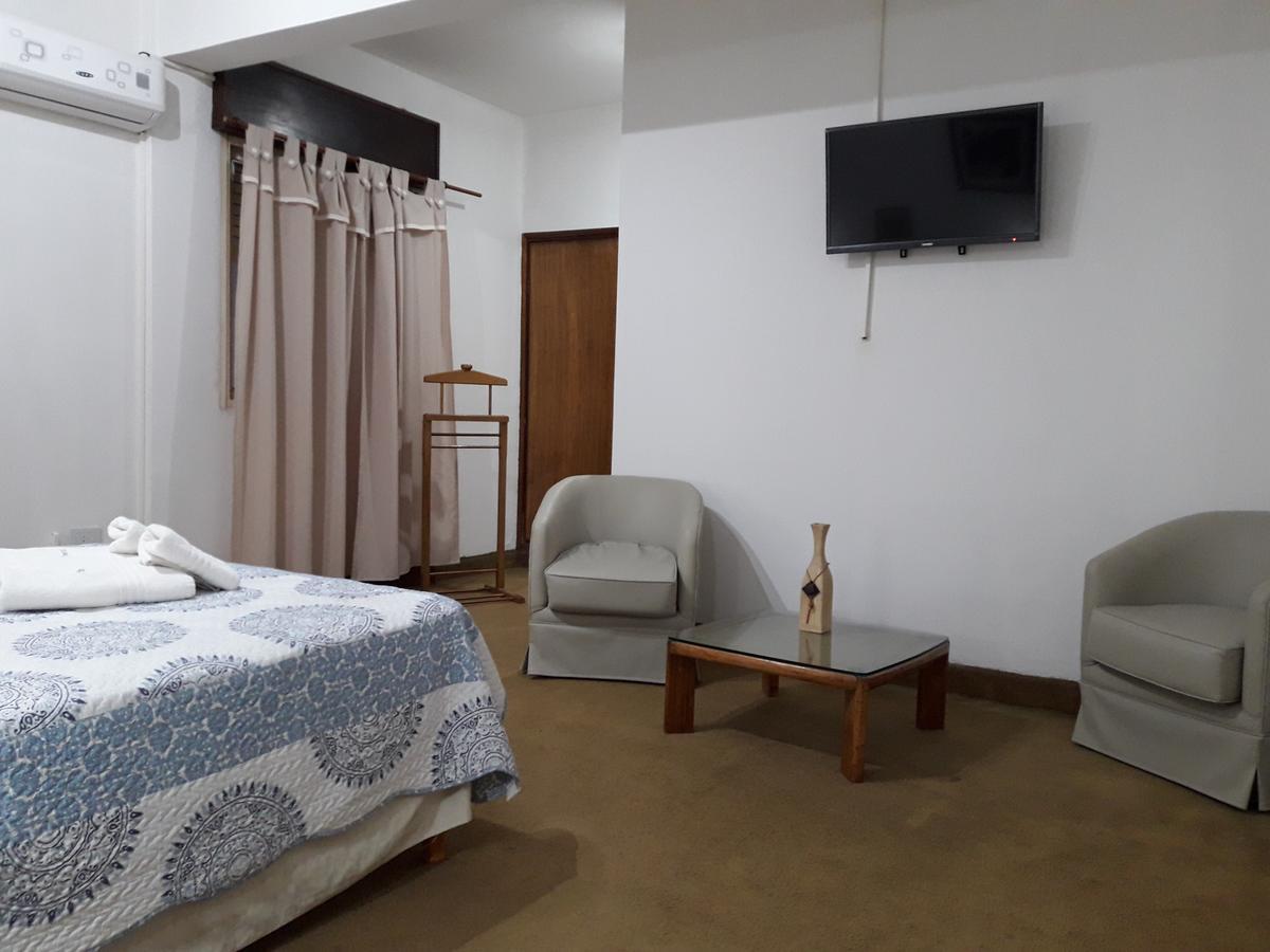 Iberia Hotel Olascoaga Neuquén Eksteriør bilde