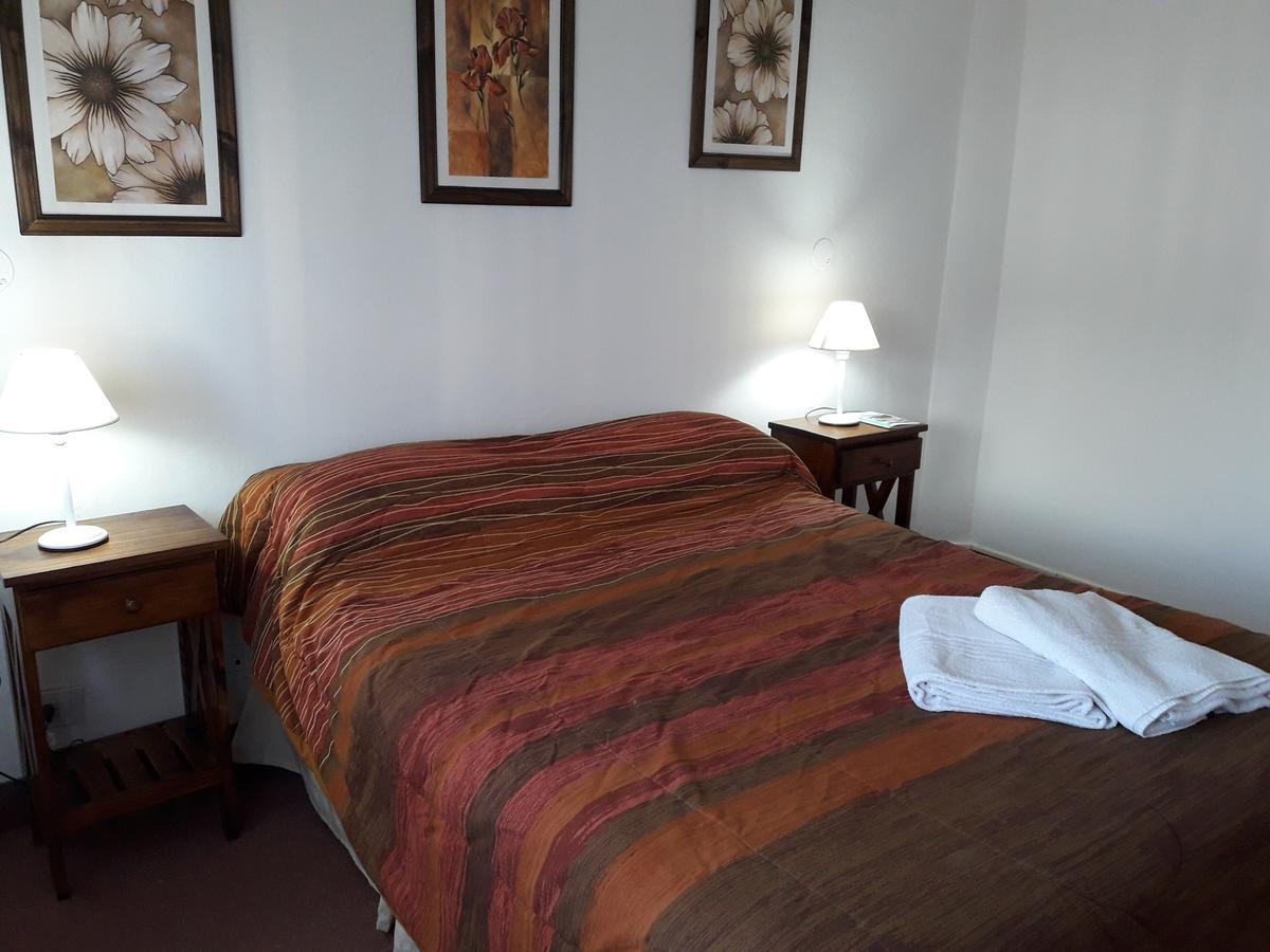 Iberia Hotel Olascoaga Neuquén Eksteriør bilde